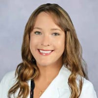 Julia Young image